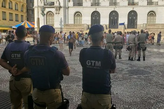 Ordem Pública e Guarda Municipal desmontam 8 blocos de carnaval no RJ