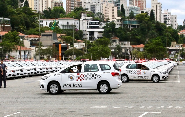 Polícia