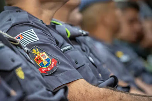 Estado entrega certificado Policial Nota 10 e homenageia policiais