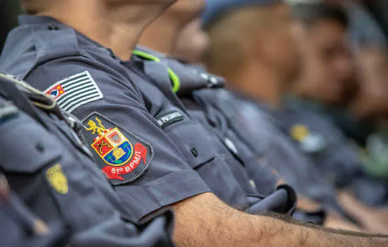 Estado entrega certificado Policial Nota 10 e homenageia policiais