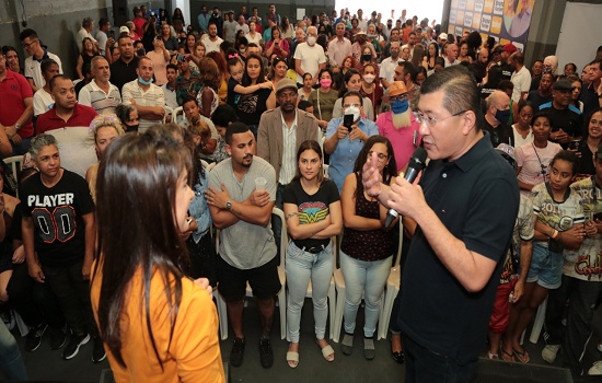 Taka recebe a Deputada Federal Bruna Furlan em Diadema para participar do Takacast