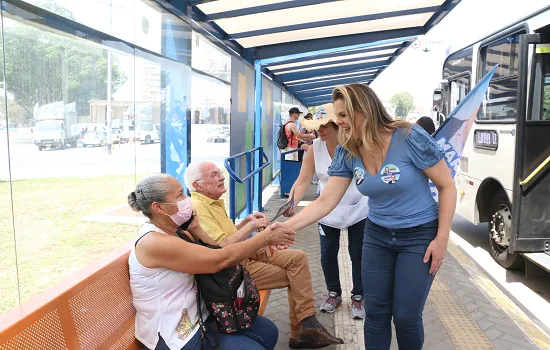 Em reunião com idosos