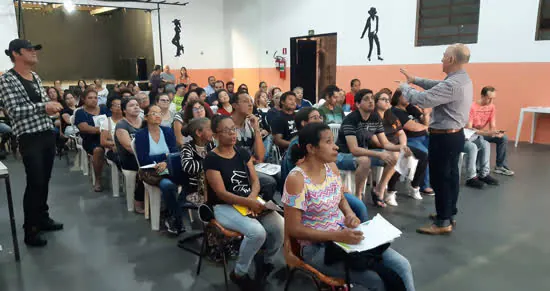 Polo Petroquímico leva palestras para moradores do entorno