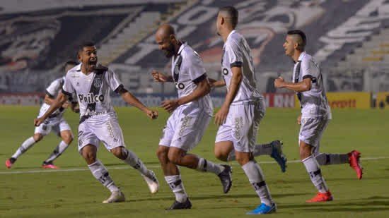 Ponte Preta vence dérbi contra Guarani e afunda rival no Z4