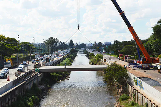 Para obras da ponte de Santa Teresinha, avenida será parcialmente interditada