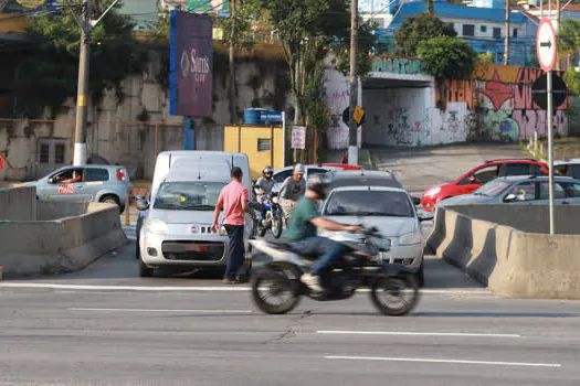 Ponte da rua dos Alpes será interditada para duplicação do viaduto Adib Chammas