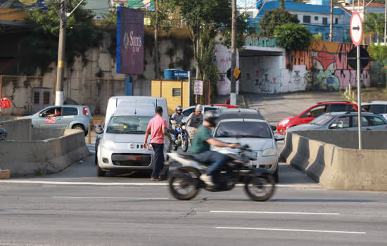 Ponte da rua dos Alpes será interditada para duplicação do viaduto Adib Chammas