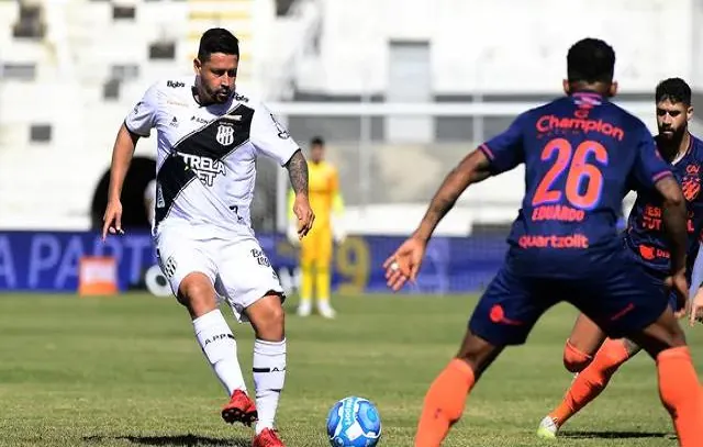 Ponte Preta segura empate com o Sport na Série B mesmo com um jogador a menos