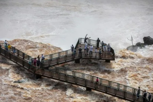 Foz do Iguaçu se beneficia com a reabertura de passarela argentina