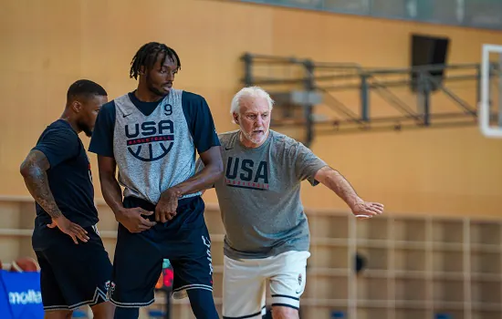 Popovich minimiza derrota da seleção dos EUA no basquete e exalta adversários