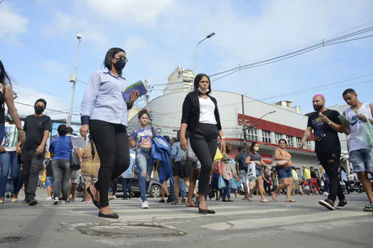 Covid-19: Brasil registra 13,4 mil novos casos em 24h