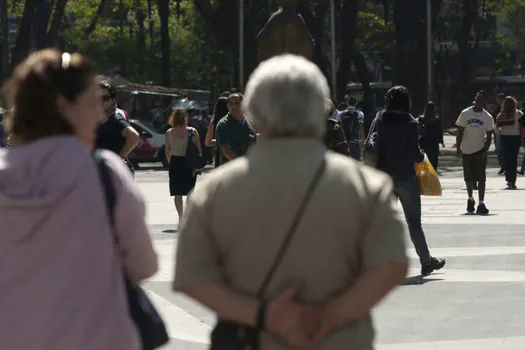 Previsão do Tempo: SP tem início de manhã com céu claro e temperaturas em elevação