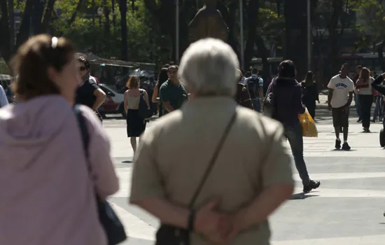 Previsão do Tempo: SP tem início de manhã com céu claro e temperaturas em elevação