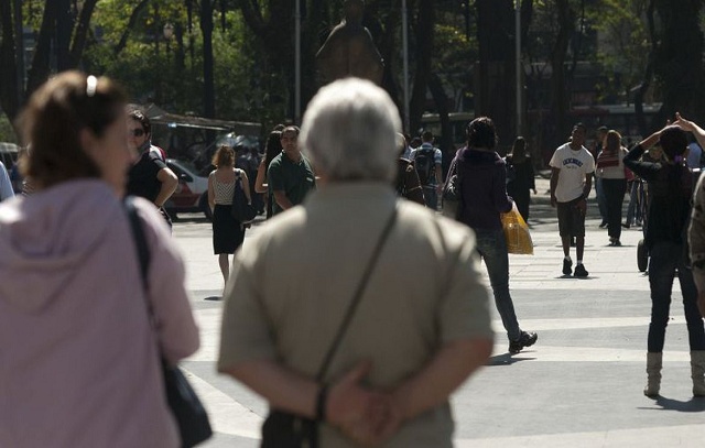 Quedas de idosos aumentam quase 35% em um ano na cidade de SP