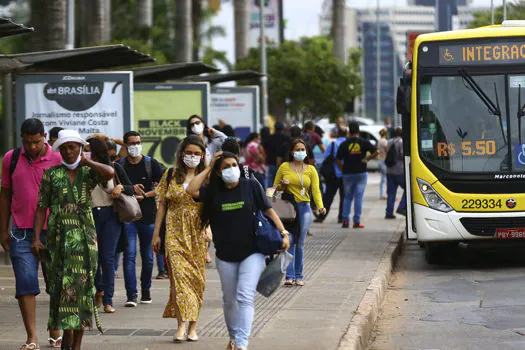 Covid-19: Brasil registra 6,8 mil novos casos e 86 óbitos em 24h