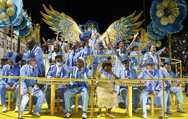 Escola de samba mais antiga do Rio