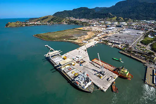 Porto de São Sebastião inicia obras para recuperar a sua capacidade de operação