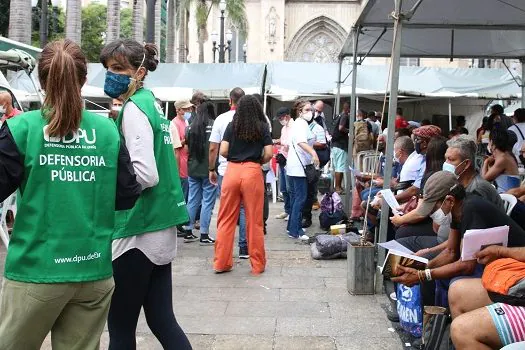 TRF faz mutirão de atendimento à população em situação de rua em SP