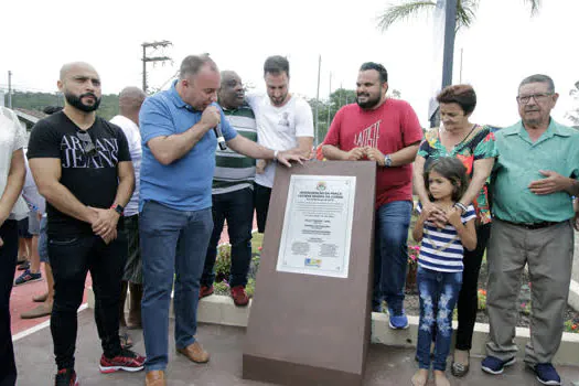 Prefeitura inaugura nova praça no Jardim Ribeirão Pires