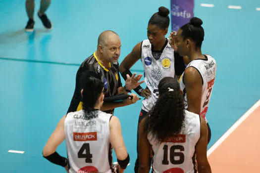 Superliga Banco do Brasil: Dentil/Praia Clube e Curitiba Vôlei fazem duelo nesta quarta