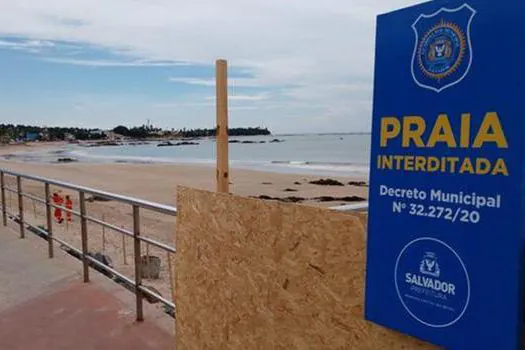 Com 82% das UTIs lotadas, Salvador volta a bloquear praias e clubes