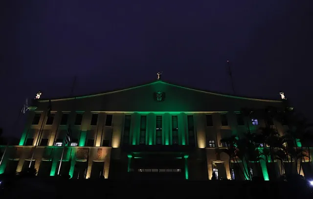 Palácio dos Bandeirantes ganha iluminação em homenagem ao Rei Pelé