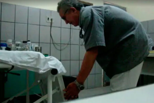 Imagens mostram médico e prefeito abusando de pacientes no CE