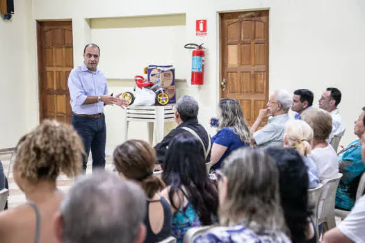 Auricchio presta contas para moradores do Bairro São José