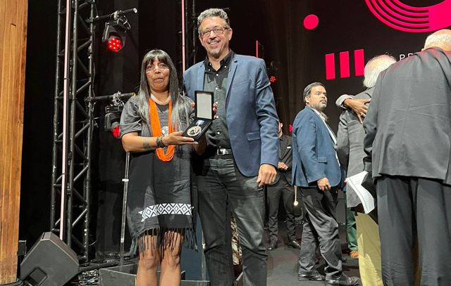 Equipe do Museu das Culturas Indígenas é premiada com a medalha Tarsila do Amaral