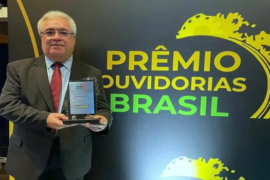 Ouvidor de Santo André recebe prêmio Ouvidoria Brasil 2022