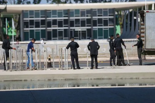 Presidência retira grades do Palácio do Planalto