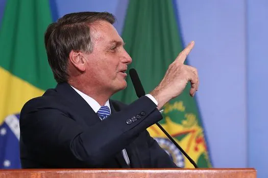 Bolsonaro confirma reunião com Guedes e Lira para discutir alta dos combustíveis