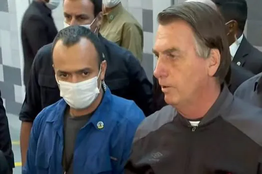 Após alta, Bolsonaro sinaliza que poderá vetar fundo eleitoral de R$ 5,7 bi