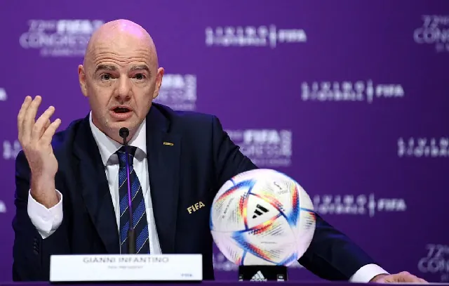 Infantino anuncia Vini Jr. em força-tarefa da Fifa para combater o racismo