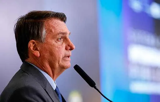 Bolsonaro: Está bastante esquisita a história dela (Joice Hasselmann)