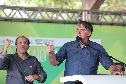 Bolsonaro veta ampliar quimioterapia oral em plano de saúde; médicos reagem