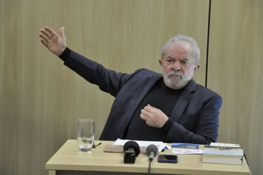 Reunião do Copom começa com a sessão de análise de conjuntura e Lula faz críticas