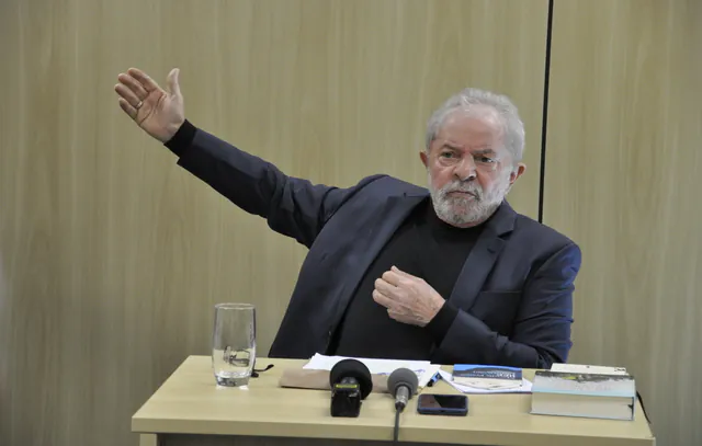 Reunião do Copom começa com a sessão de análise de conjuntura e Lula faz críticas