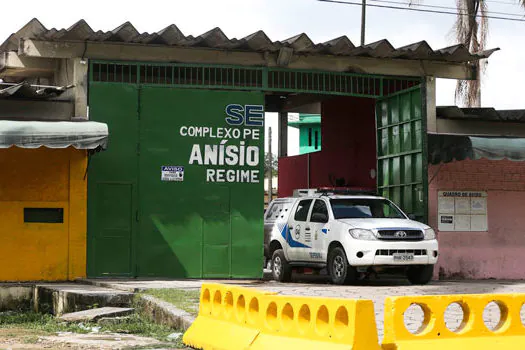 Após 55 detentos mortos no AM, governo monitora situação em presídios