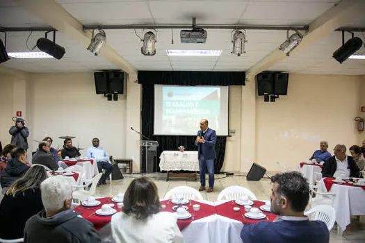 Auricchio presta contas da Administração na Igreja Batista Vila Gerte