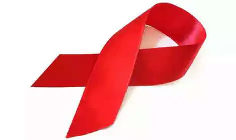 Campanha de prevenção a DST/Aids distribui preservativos nas Linhas 8 e 9