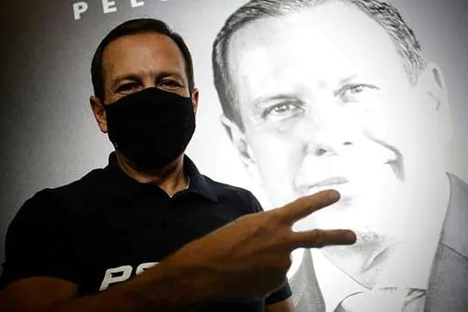 João Dória vence as prévias do PSDB