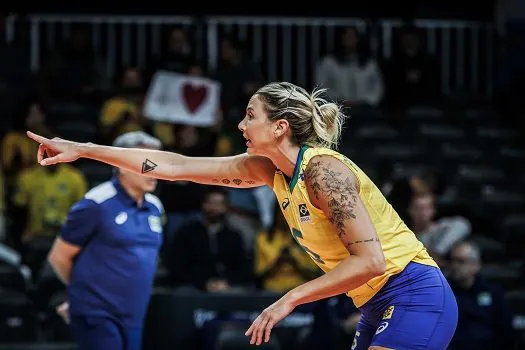 Com a liderança positiva de Pri Daroit, seleção feminina enfrenta a Colômbia