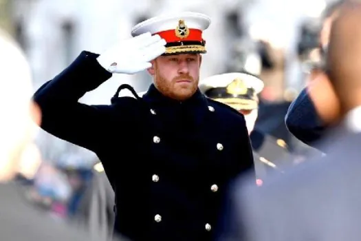 Harry diz que matou 25 pessoas na guerra do Afeganistão e vira alvo de protestos