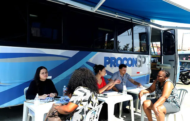 Procon Diadema atende moradores do Campanário