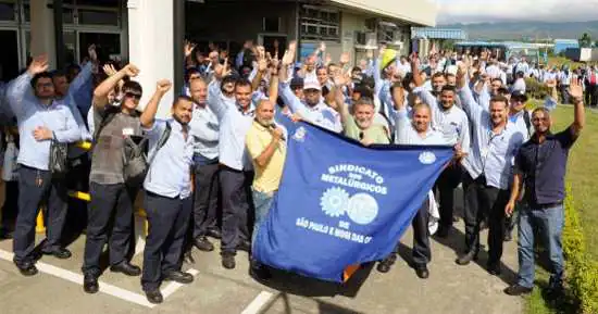 Trabalhadores vão decretar greve na GM de Mogi das Cruzes