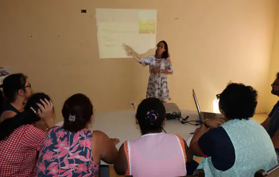 Professores de Ribeirão Pires aprendem sobre horta e compostagem