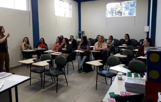 Professores de Ribeirão Pires participam de formação de matemática