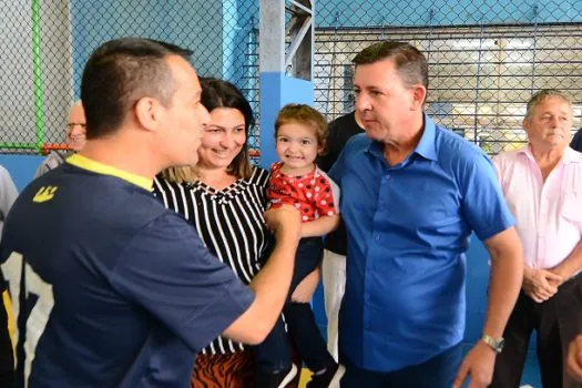 Prefeito Orlando Morando entrega escrituras do loteamento Vila Nova, no Alvarenga