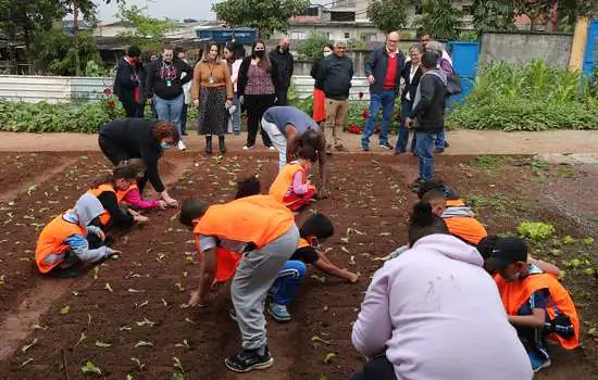 Diadema inicia sétima horta do Programa Mais Educação